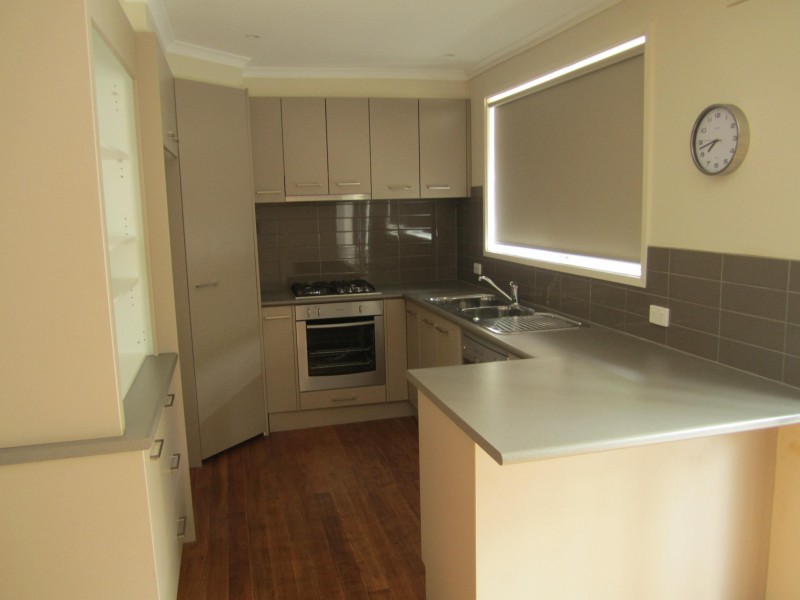 104 BROOK STREET, Sunbury VIC 3429