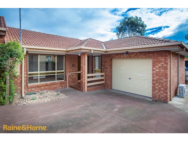 2/49 Station Street, Sunbury VIC 3429