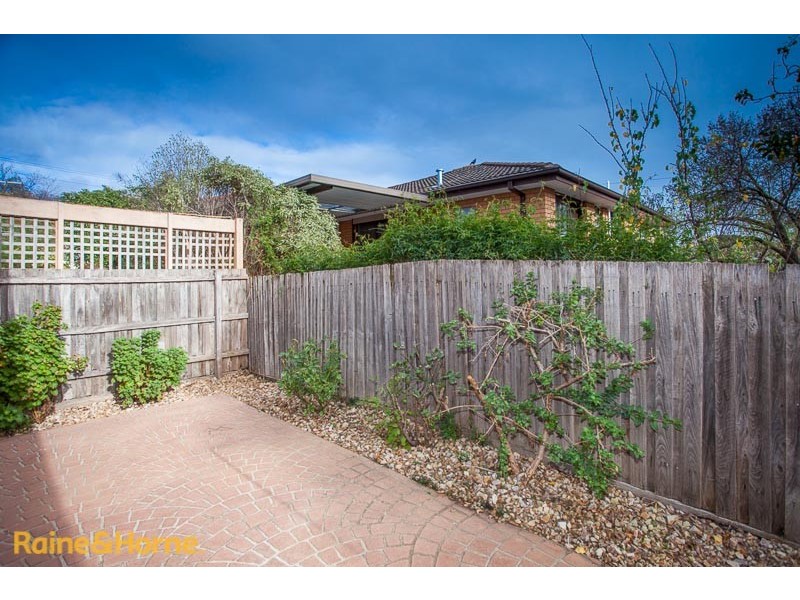 2/49 Station Street, Sunbury VIC 3429
