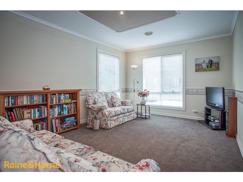 38 Balmoral Circuit, Sunbury VIC 3429