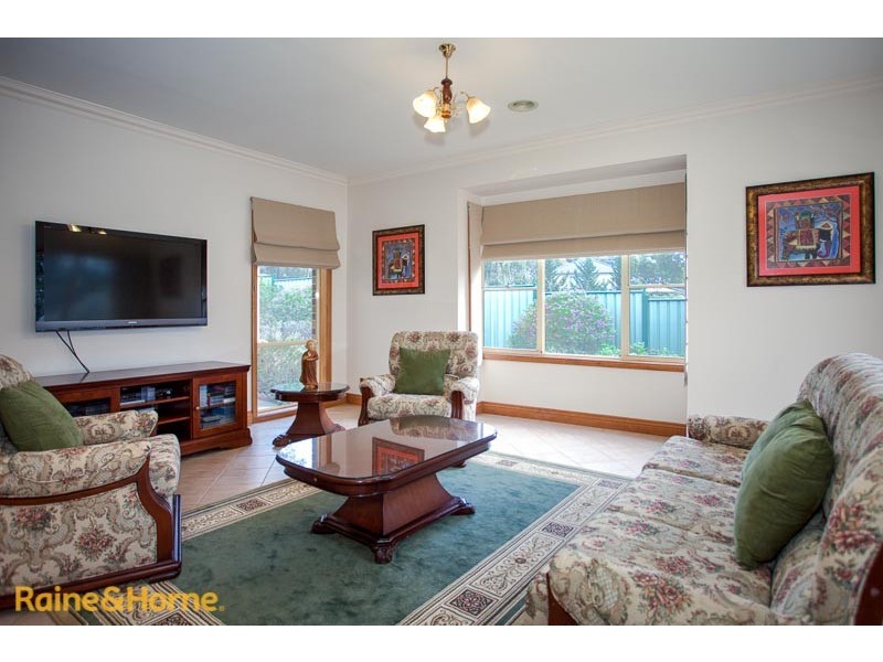 208 Riddell Road, Sunbury VIC 3429