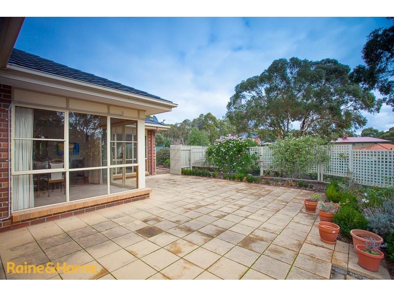 208 Riddell Road, Sunbury VIC 3429
