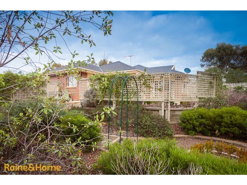 208 Riddell Road, Sunbury VIC 3429