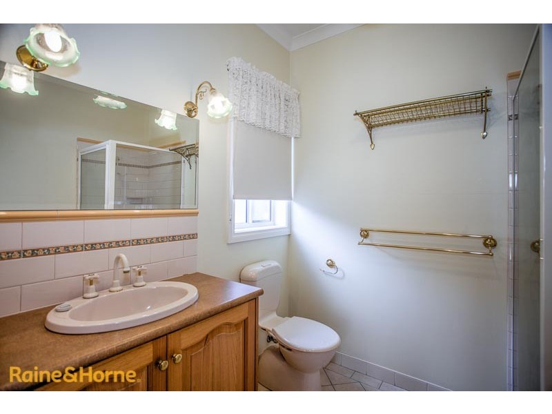 20 Dadswell Court, Sunbury VIC 3429