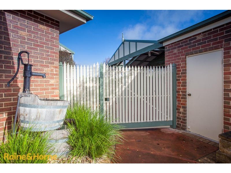 20 Dadswell Court, Sunbury VIC 3429