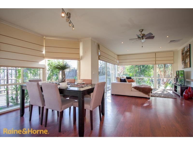 16 Daly Close, Sunbury VIC 3429