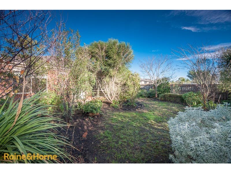 16 Daly Close, Sunbury VIC 3429