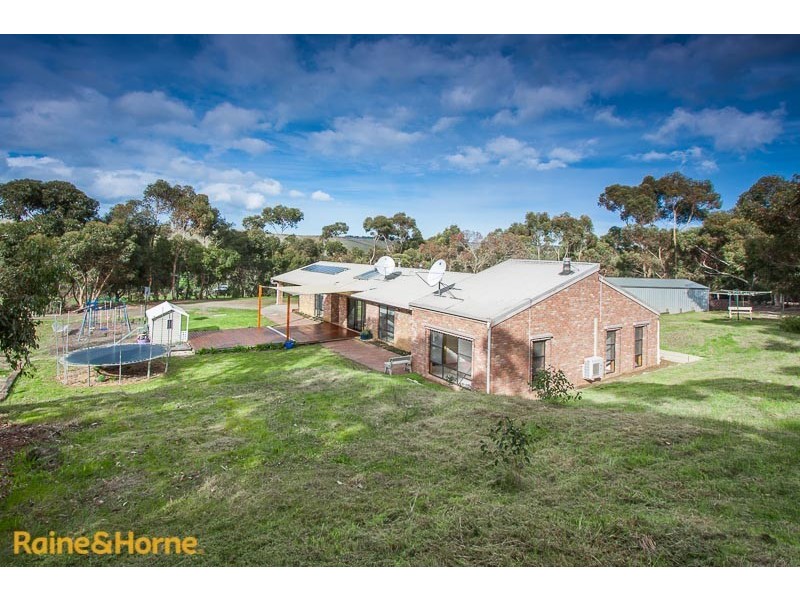 555 Settlement Road, Sunbury VIC 3429
