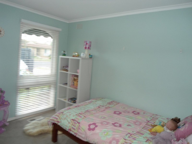 44 HEYSEN DRIVE, Sunbury VIC 3429