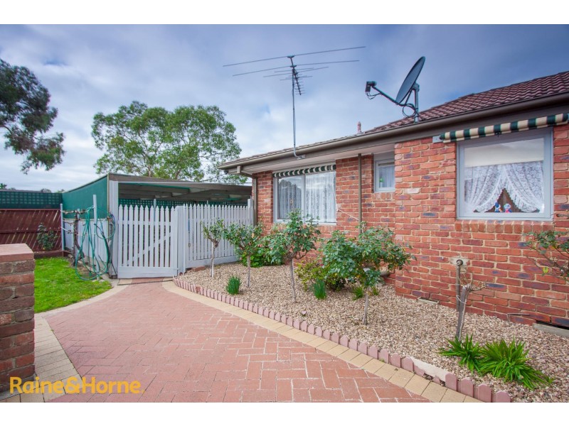 36 Muirfield Drive, Sunbury VIC 3429