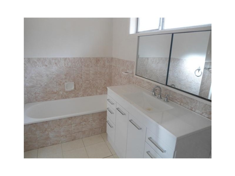 60 Riddell Road, Sunbury VIC 3429