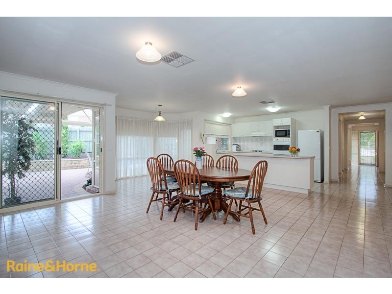 5 Prospect Court, Sunbury VIC 3429