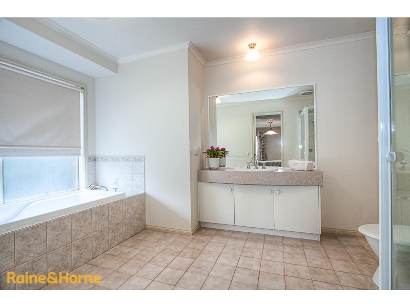 5 Prospect Court, Sunbury VIC 3429