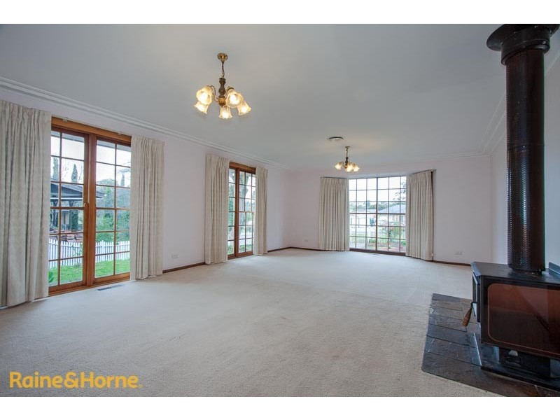 16 Aitken Street, Sunbury VIC 3429