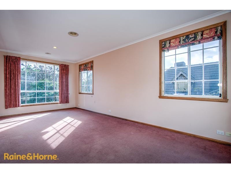16 Aitken Street, Sunbury VIC 3429