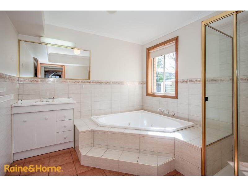 16 Aitken Street, Sunbury VIC 3429