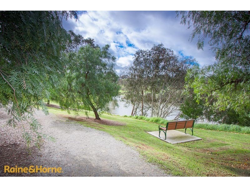 16 Aitken Street, Sunbury VIC 3429