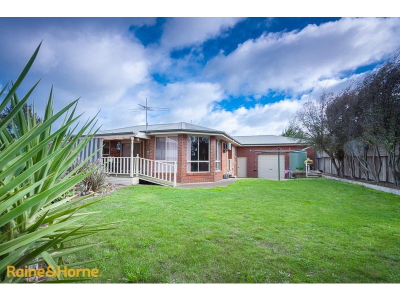 35 Dadswell Court, Sunbury VIC 3429