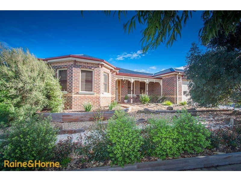11 Seagull Place, Sunbury VIC 3429