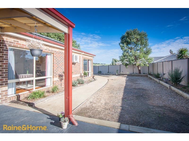 11 Seagull Place, Sunbury VIC 3429