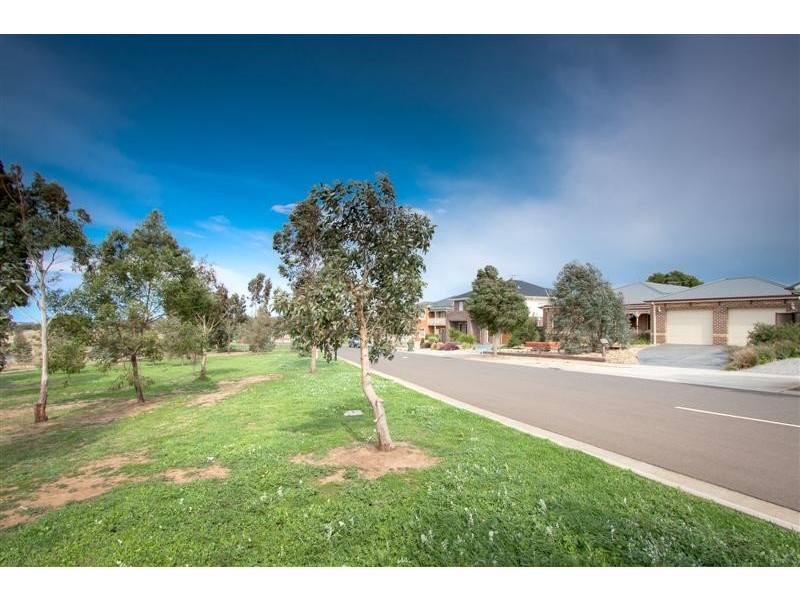 11 Seagull Place, Sunbury VIC 3429