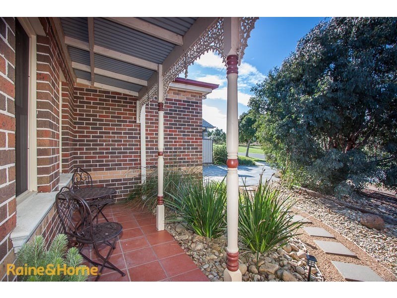 11 Seagull Place, Sunbury VIC 3429