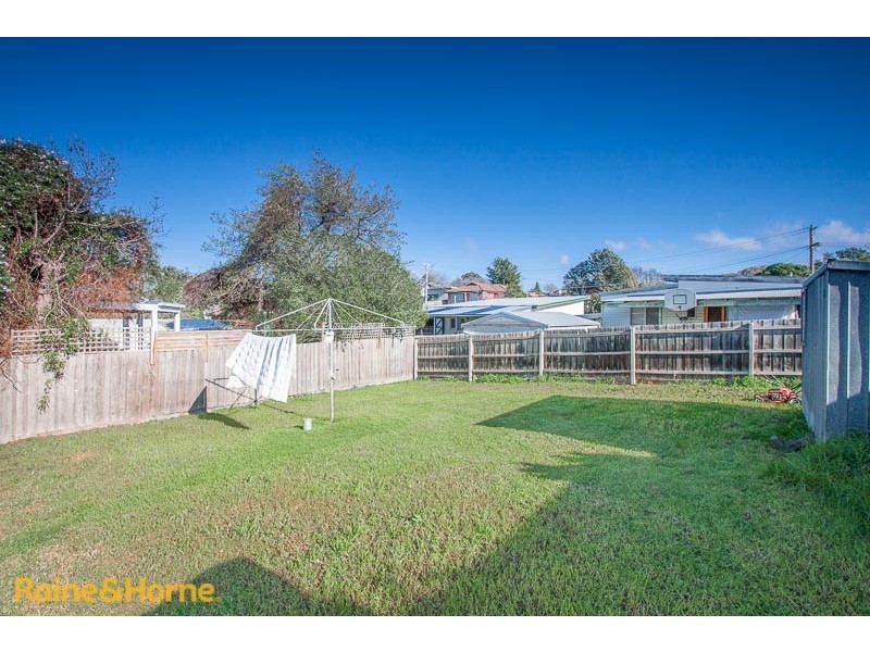 14 Blaxland Drive, Sunbury VIC 3429