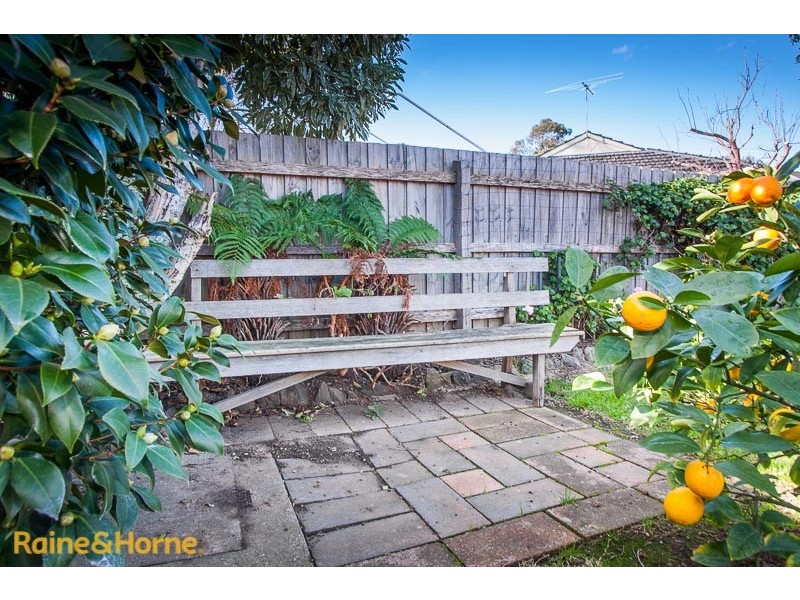 34 Gilchrist Crescent, Sunbury VIC 3429
