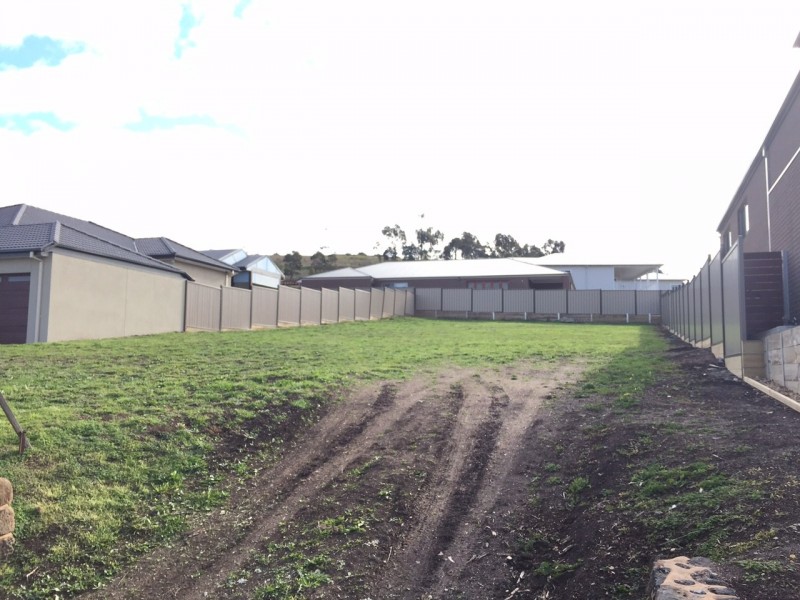 65 Westminster Grove, Sunbury VIC 3429