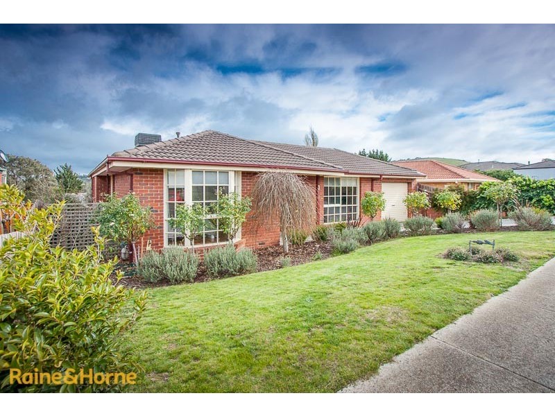 3 Windarra Court, Sunbury VIC 3429