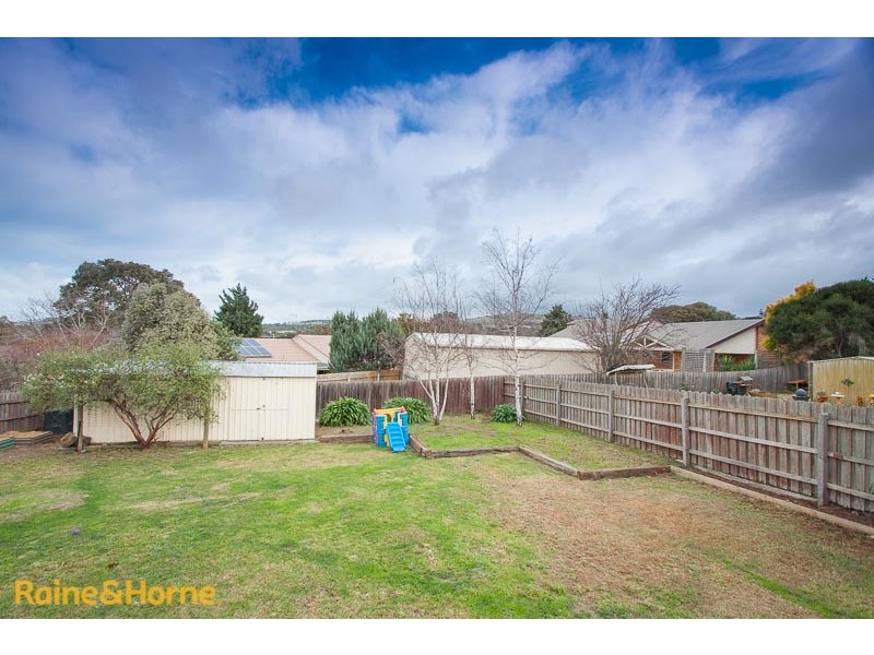 3 Windarra Court, Sunbury VIC 3429