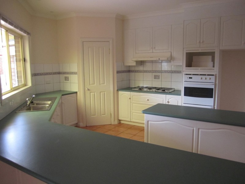 14 CITRIODORA CIRCUIT, Sunbury VIC 3429