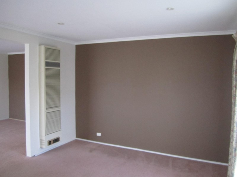 85 RIDDELL ROAD, Sunbury VIC 3429