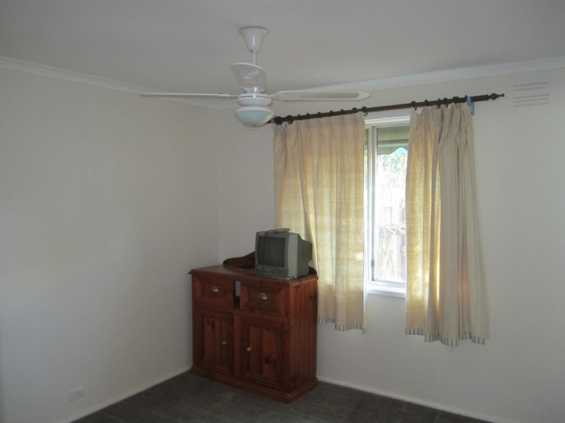 85 RIDDELL ROAD, Sunbury VIC 3429