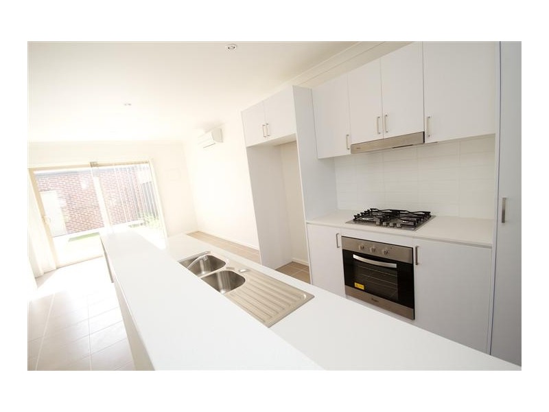 39-43 Cornish Street, Sunbury VIC 3429