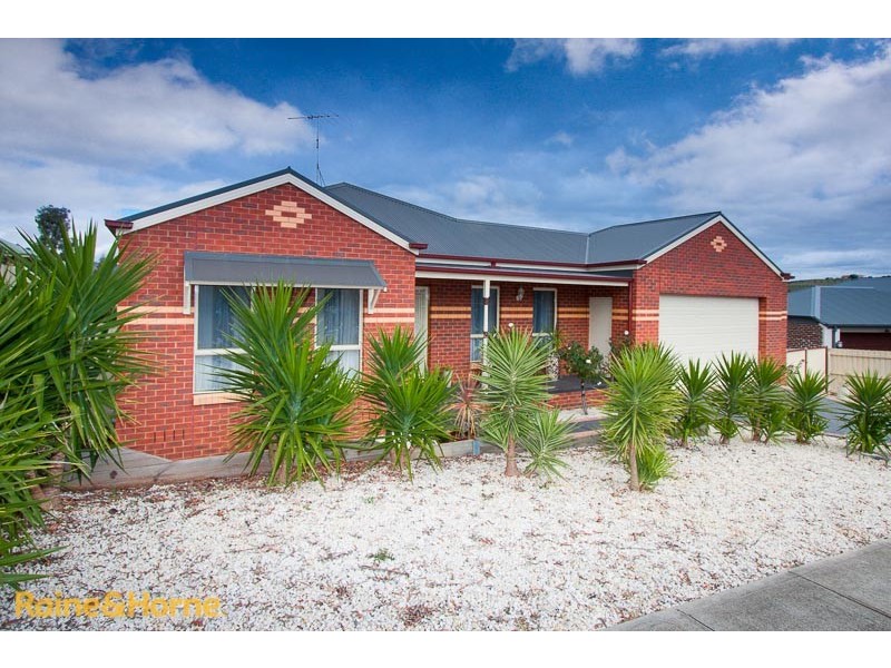 11 Starflower Way, Sunbury VIC 3429