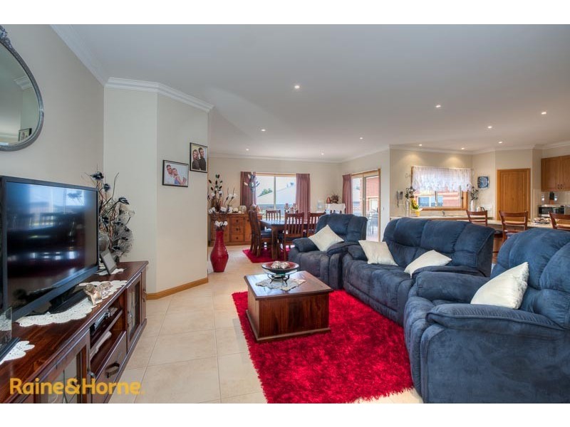 11 Starflower Way, Sunbury VIC 3429