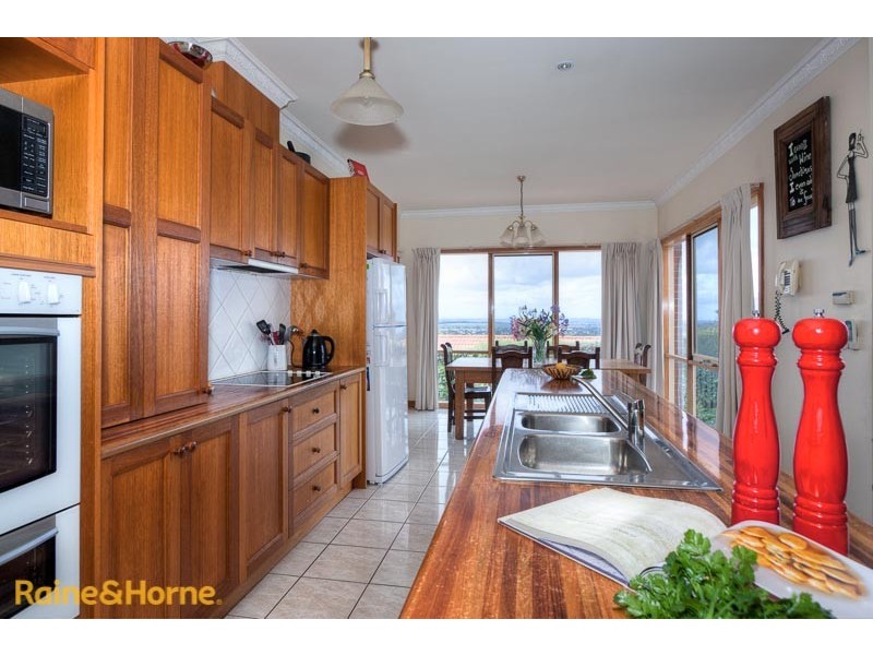 9 Greenhill Court, Sunbury VIC 3429