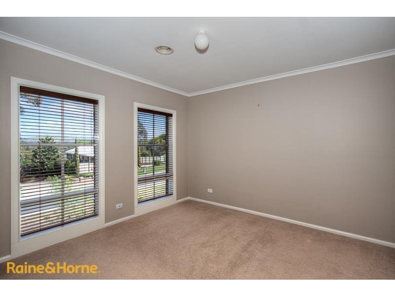 55 Yellowgum Boulevard, Sunbury VIC 3429