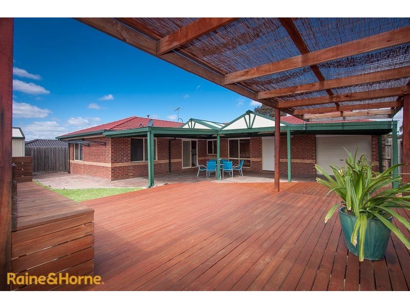 24 Charter Road East, Sunbury VIC 3429