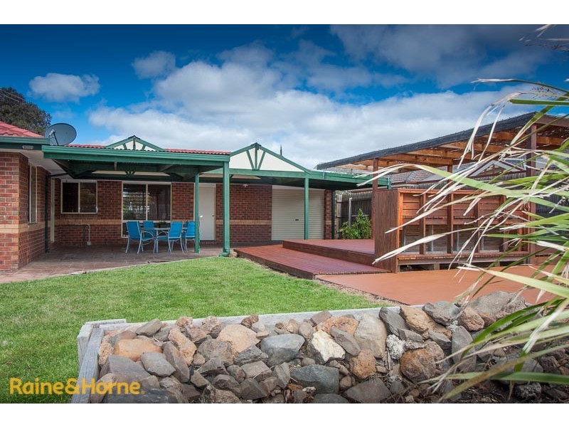 24 Charter Road East, Sunbury VIC 3429