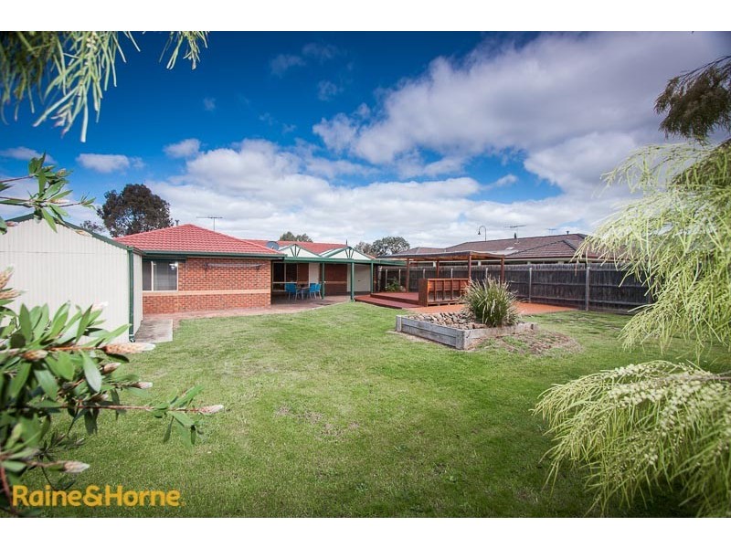24 Charter Road East, Sunbury VIC 3429