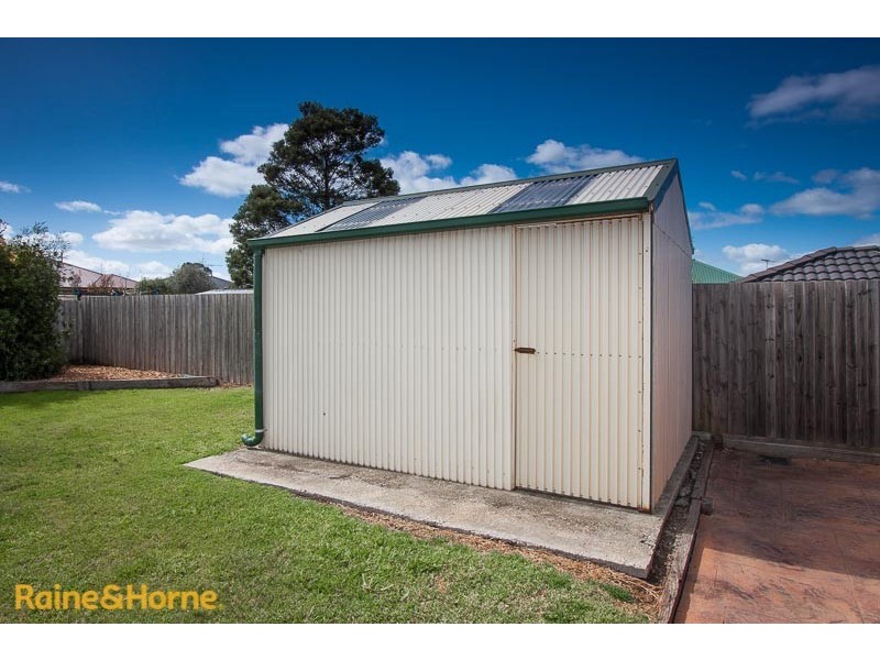 24 Charter Road East, Sunbury VIC 3429