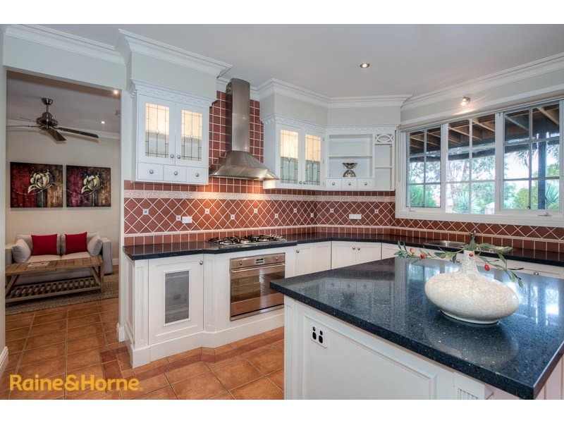 56 The Avenue, Sunbury VIC 3429