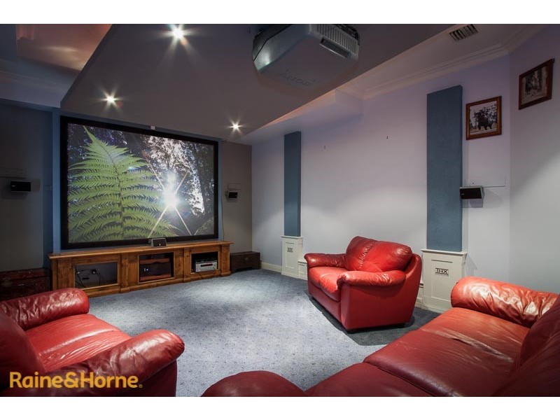 56 The Avenue, Sunbury VIC 3429