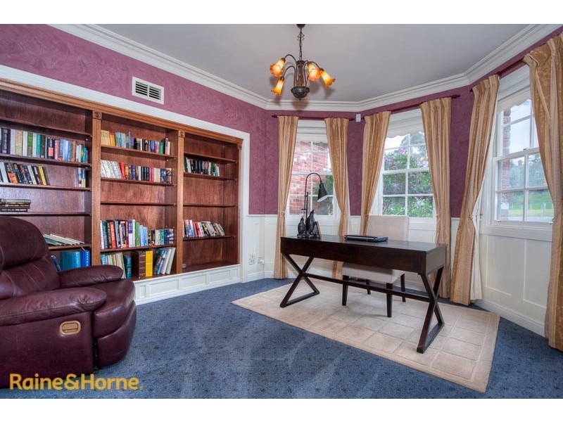 56 The Avenue, Sunbury VIC 3429