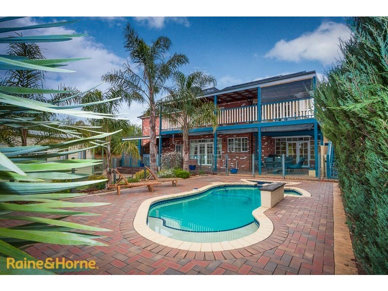 56 The Avenue, Sunbury VIC 3429