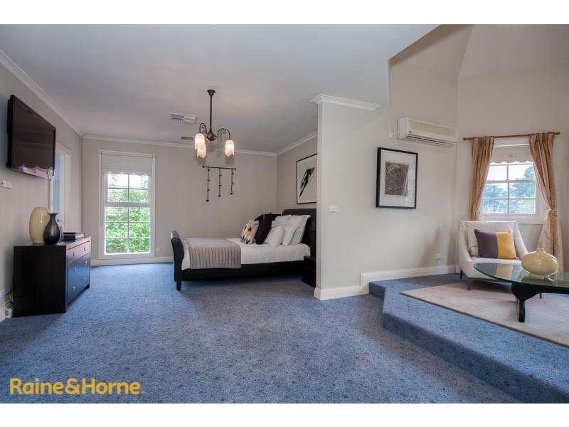 56 The Avenue, Sunbury VIC 3429