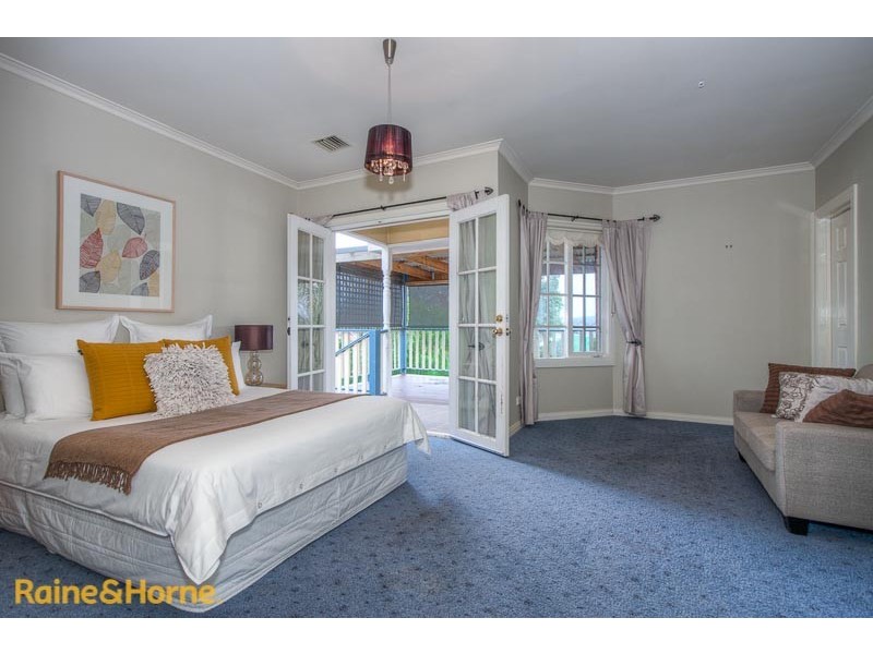 56 The Avenue, Sunbury VIC 3429