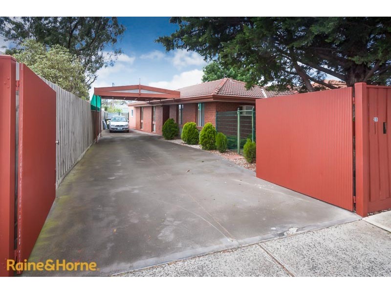 21 Flinders St, Sunbury VIC 3429